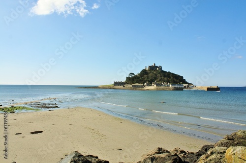 海に浮かぶ島 セントマイケルズマウント Buy This Stock Photo And Explore Similar Images At Adobe Stock Adobe Stock