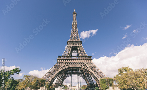 Board z aluminiowym obramowaniem Tour Eiffel w Paryżu