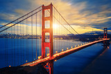 Fototapeta Zachód słońca - Famous Golden Gate Bridge at sunrise