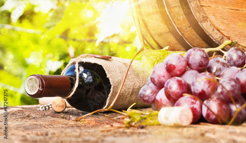 Board z aluminiowym obramowaniem Czerwone wino i winogrona