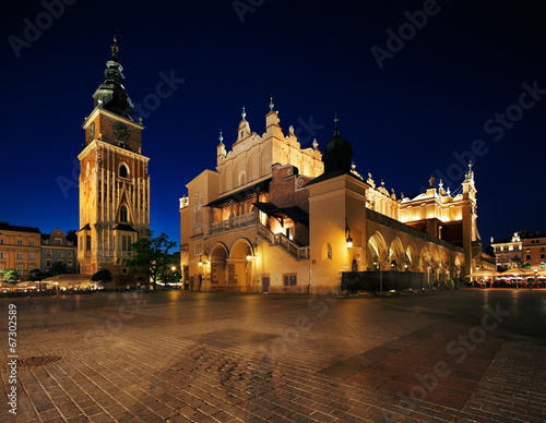 Tapeta ścienna Nocny widok na rynek w krakowie, polska
