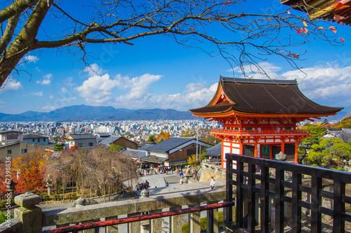 Obraz na płótnie canvas Kiyomizu dera świątynia w Kyoto, Japan