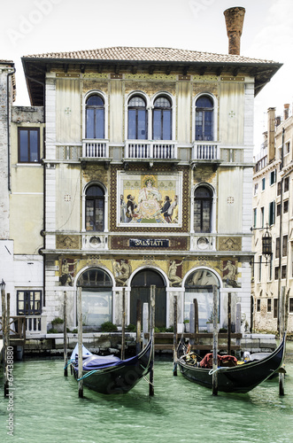 Naklejka - mata magnetyczna na lodówkę Ancient gondola in Venice
