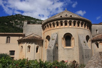 Wall Mural - le chevet de l'abbatiale de Gellone