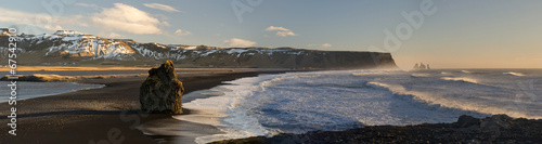 Board z aluminiowym obramowaniem Czarna plaża dyrholaey, vik, islandia