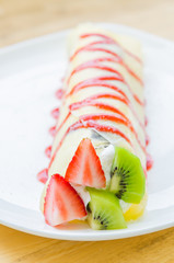 Wall Mural - Fruit crepe cake