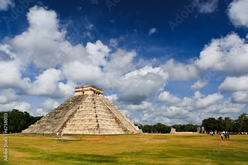 Obraz na płótnie canvas czteroczęściowy "tetraptyk" Piramida Majów, Chichen-Itza, Meksyk