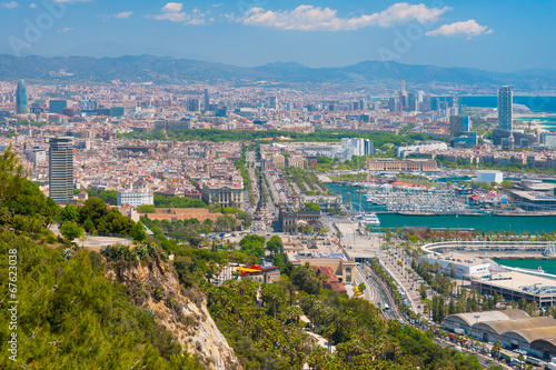 Fotoboard na płycie Barcelona w słoneczny letni dzień