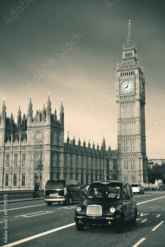 Board z aluminiowym obramowaniem Taksówka i big ben