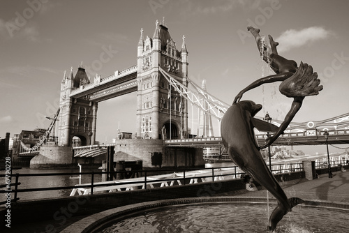 Naklejka samoprzylepna Tower Bridge Londyn