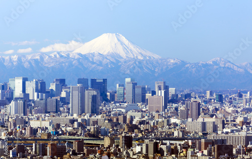Fotoboard na płycie [Tokyo City Scenery] Z widokiem na wysokie budynki góry Fuji i centrum Tokio Marunouchi