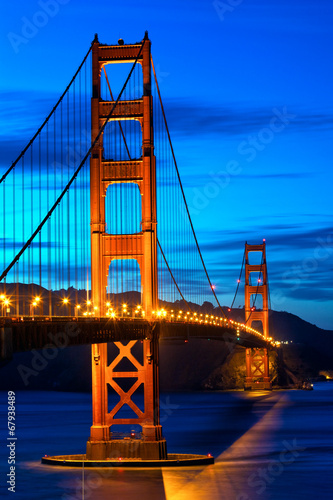 Obraz na płótnie canvas czteroczęściowy "tetraptyk" Golden Gate Bridge o zachodzie słońca, san francisco, USA
