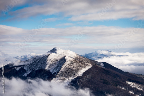 Naklejka samoprzylepna Bieszczady winter