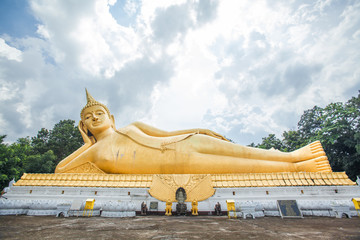 Wall Mural - Reclining Buddha gold statue , Thailand