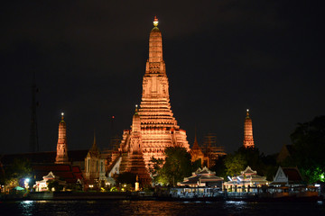 Wall Mural - Wat Arun en Bangkok, Tailandia