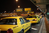 Fototapeta Sawanna - Airport Taxi Lineup