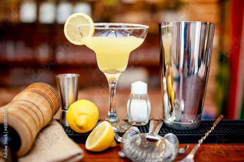 Fotografie, Obraz fresh lime margarita served in bar and casino