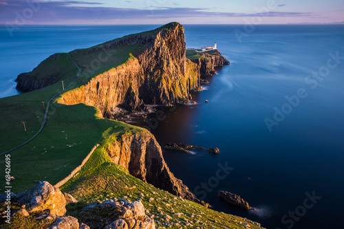 Obraz na płótnie canvas trzyczęściowy "tryptyk" Zachód słońca w neist point lighthouse, scotland