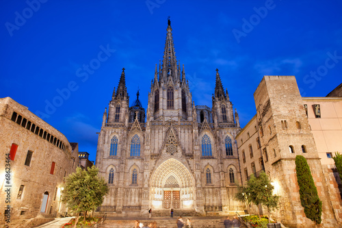 Fotoboard na płycie Katedra barcelona w nocy