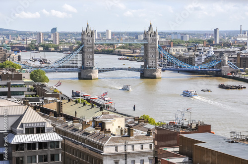 Obraz w ramie Aerial view of Tower Bridge