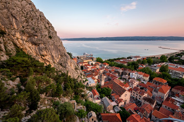 Fototapete - Aerial View on Omis Old Town and Holy Spirit Church, Dalmatia, C