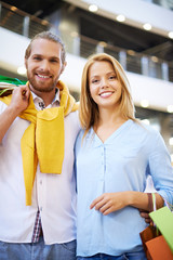 Poster - Couple in shopping mall