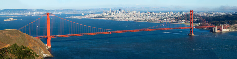 Fototapete - Golden Gate with San Francisco city view