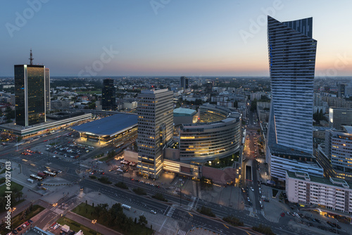 Naklejka samoprzylepna Panorama centrum Warszawy podczas zachodu słońca