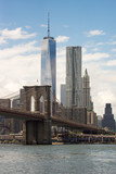 Fototapeta Miasta - World Trade Center and Brooklyn Bridge