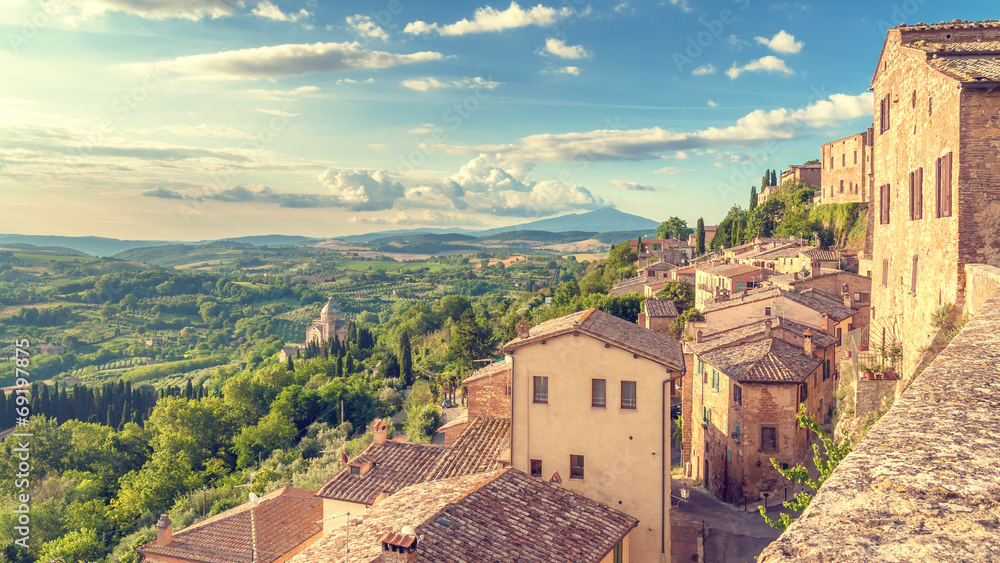 Landscape of the Tuscany seen from the walls of Montepulciano, I - obrazy, fototapety, plakaty 
