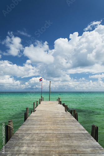 Plakat na papierze fotorealistycznym San Diego molo na długiej plaży w koh rong wyspie Kambodży
