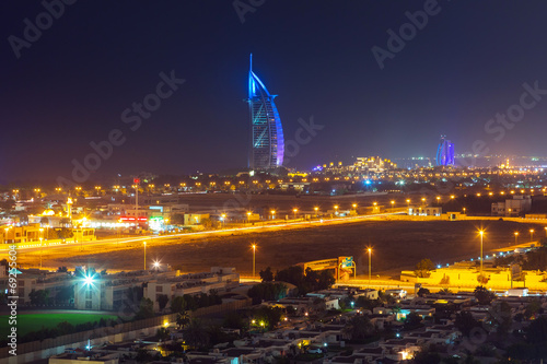 Naklejka samoprzylepna Pejzaż miejski Dubai przy nocą, Uae