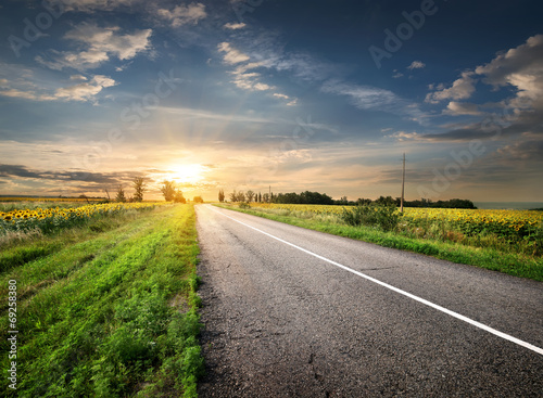 Naklejka samoprzylepna Autostrada asfaltowa