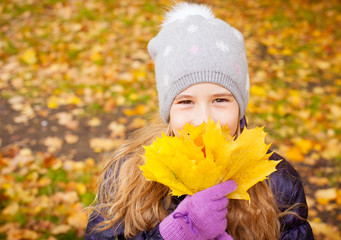 Poster - Girl at autumn