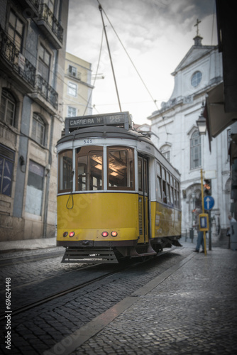 Naklejka na meble Yellow tramway in Lisbon