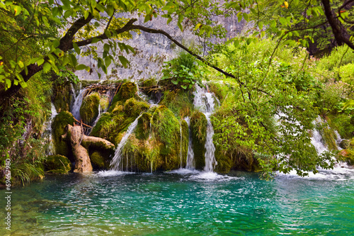 Plakat na papierze fotorealistycznym Jeziora Plitwickie w Chorwacji