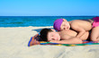 © Uncleraf - Bambini al mare che dormono