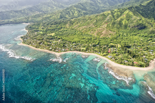 Board z aluminiowym obramowaniem Wybrzeże Kauai Napali z lotu ptaka