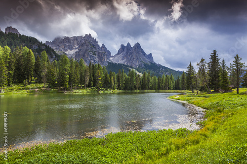 Obraz w ramie Beautiful morning on lake Antorno, Italy Alps, Tre Cime Di Lavar