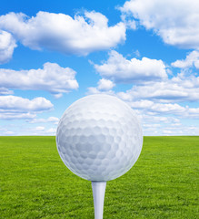 Canvas Print - Golfball auf Golfplatz