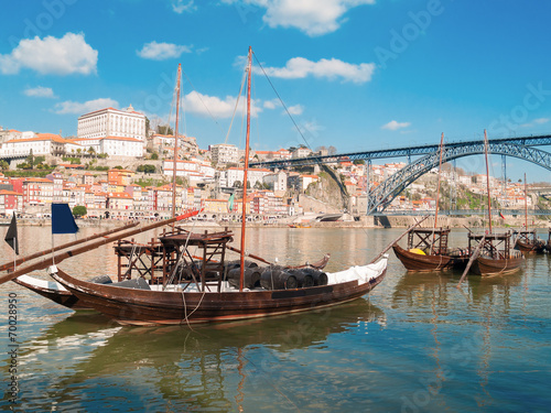 Naklejka samoprzylepna Tradycyjne łodzie porto, porto, portugalia