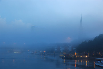 Fototapete - Foggy river Weser Bremen Germany