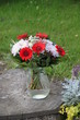 Blumenstrauss auf dem Friedhof