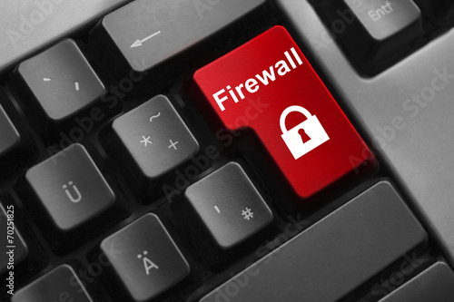 Fotografía Teclado botón rojo símbolo de bloqueo del firewall
