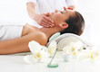 Gabinet kosmetyczny -kobieta na masażu twarzy