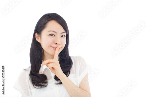 唇に指を当てる女性 Stock 写真 Adobe Stock 唇に指を当てる女性 Stock 写真 Adobe Stock