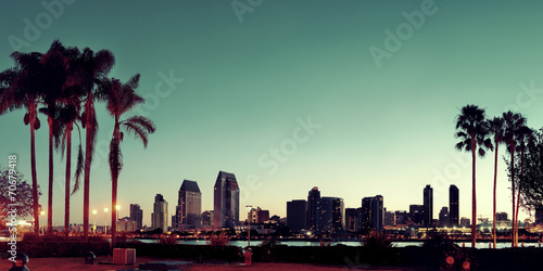 Board z aluminiowym obramowaniem San Diego rano