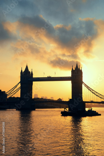Naklejka samoprzylepna Tower Bridge Londyn