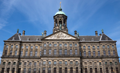 Fototapete - Amsterdam - Royal Palace at the Dam Square