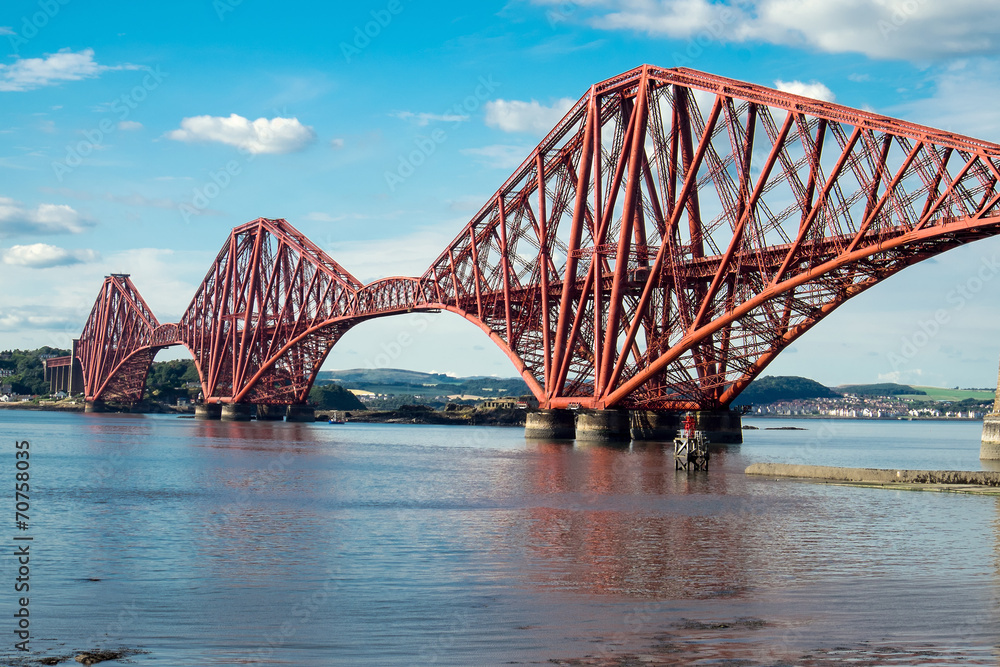 The impressing railway bridge over the Firth of Forth - obrazy, fototapety, plakaty 